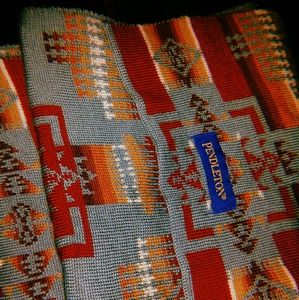 PENDLETON SCARF Merino Wool Aztec Multicolor Print